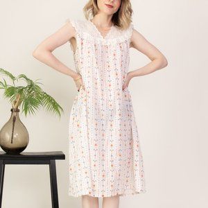 Vintage Lanz bear novelty eyelet lace nightgown